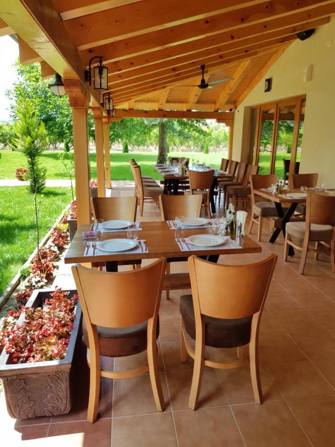 Lazar Winery Tourism B&B Rosoman Eksteriør bilde